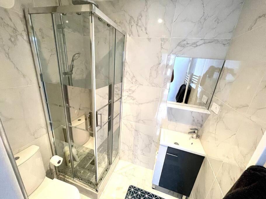 La Residence Des Celestins - Appartement Duplex N17 - Centre Vichy Esterno foto